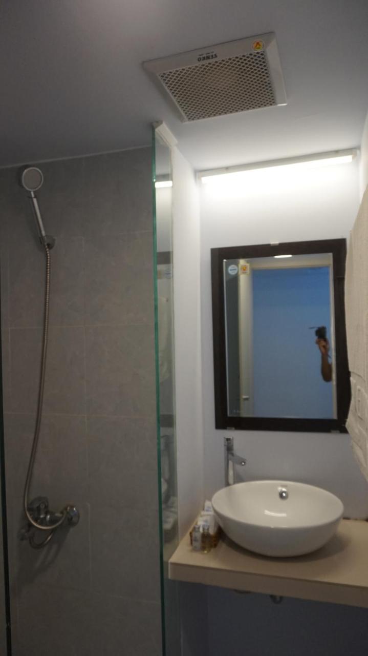 Emis Hotel Phu Quoc Exterior foto